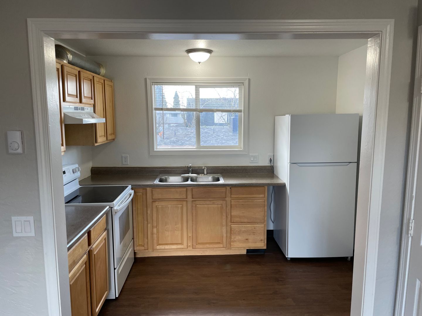 Canby Apartment: 341-371 SE 2nd Ave