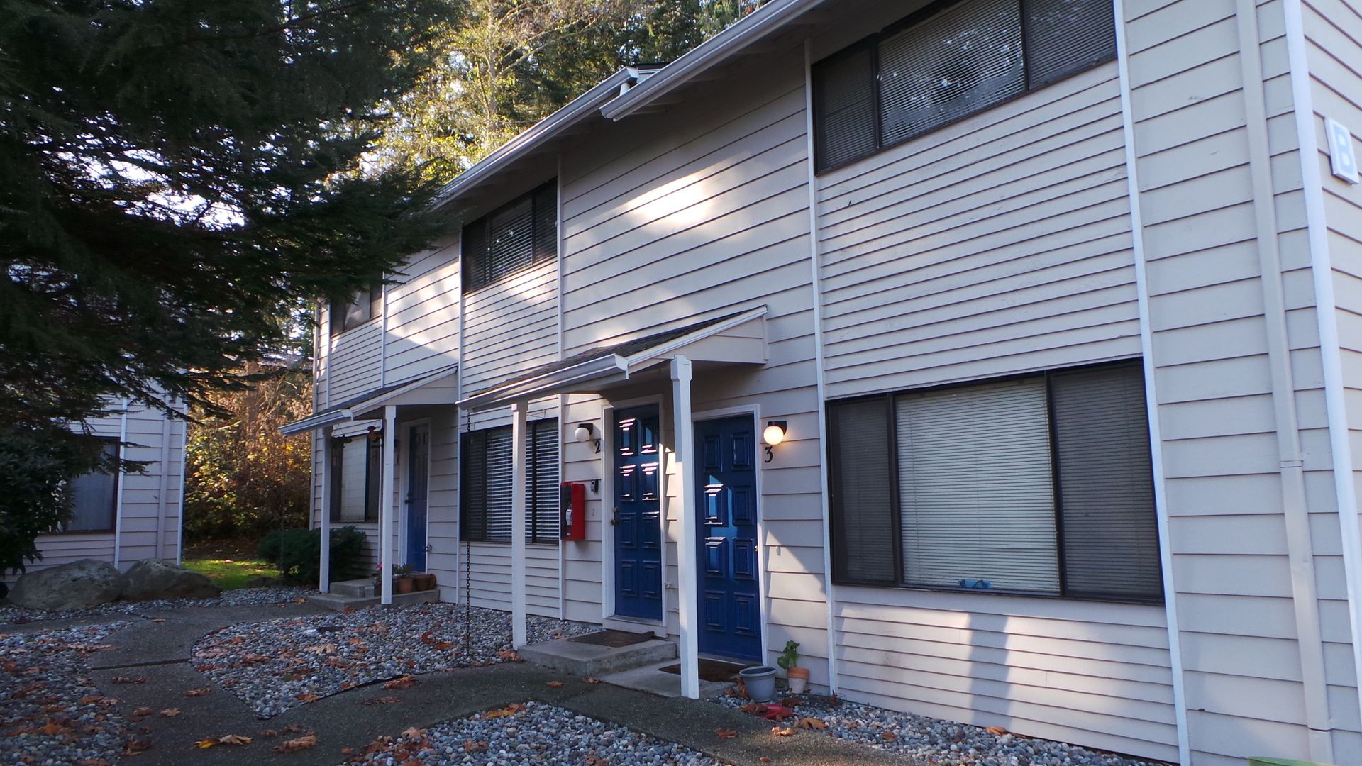 Oak Harbor Apartment: 1050 Harrier Circle