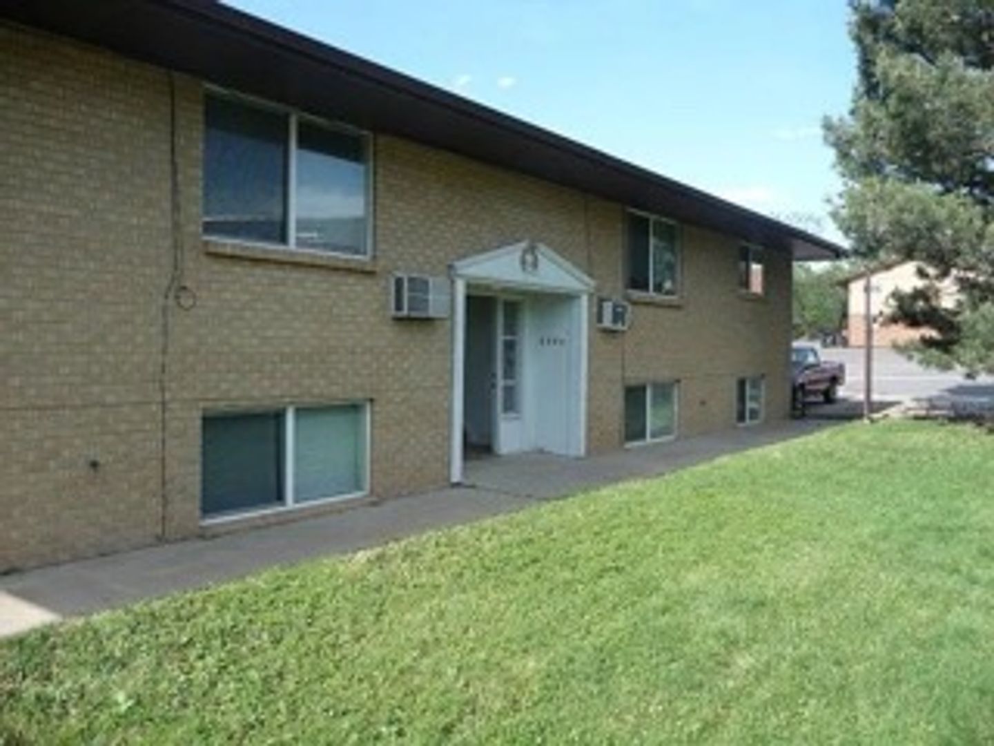 Golden Apartment: 1409 Utah St Unit A