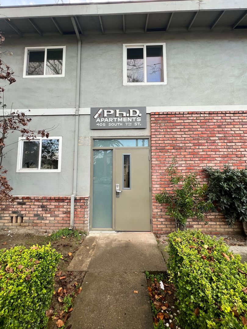 San Jose Apartment: 405 S 7th St
