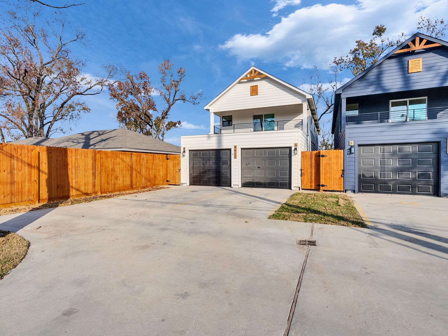 Houston House: 9410 Firnat St. Unit A,