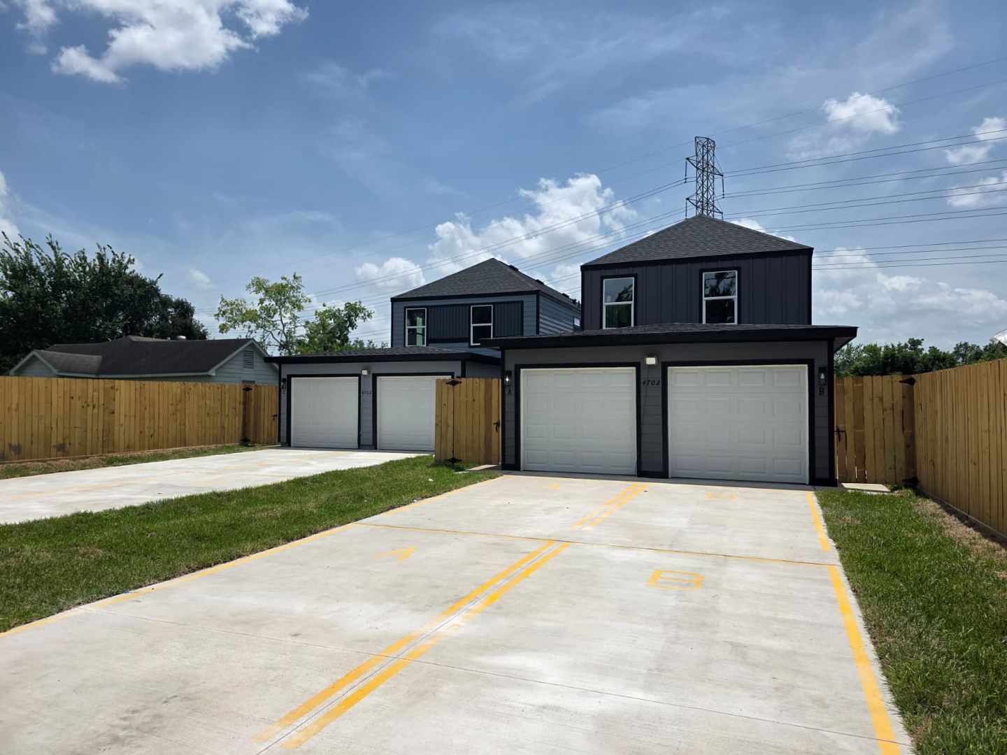 Houston House: 4702 Baton Rouge St. Unit A