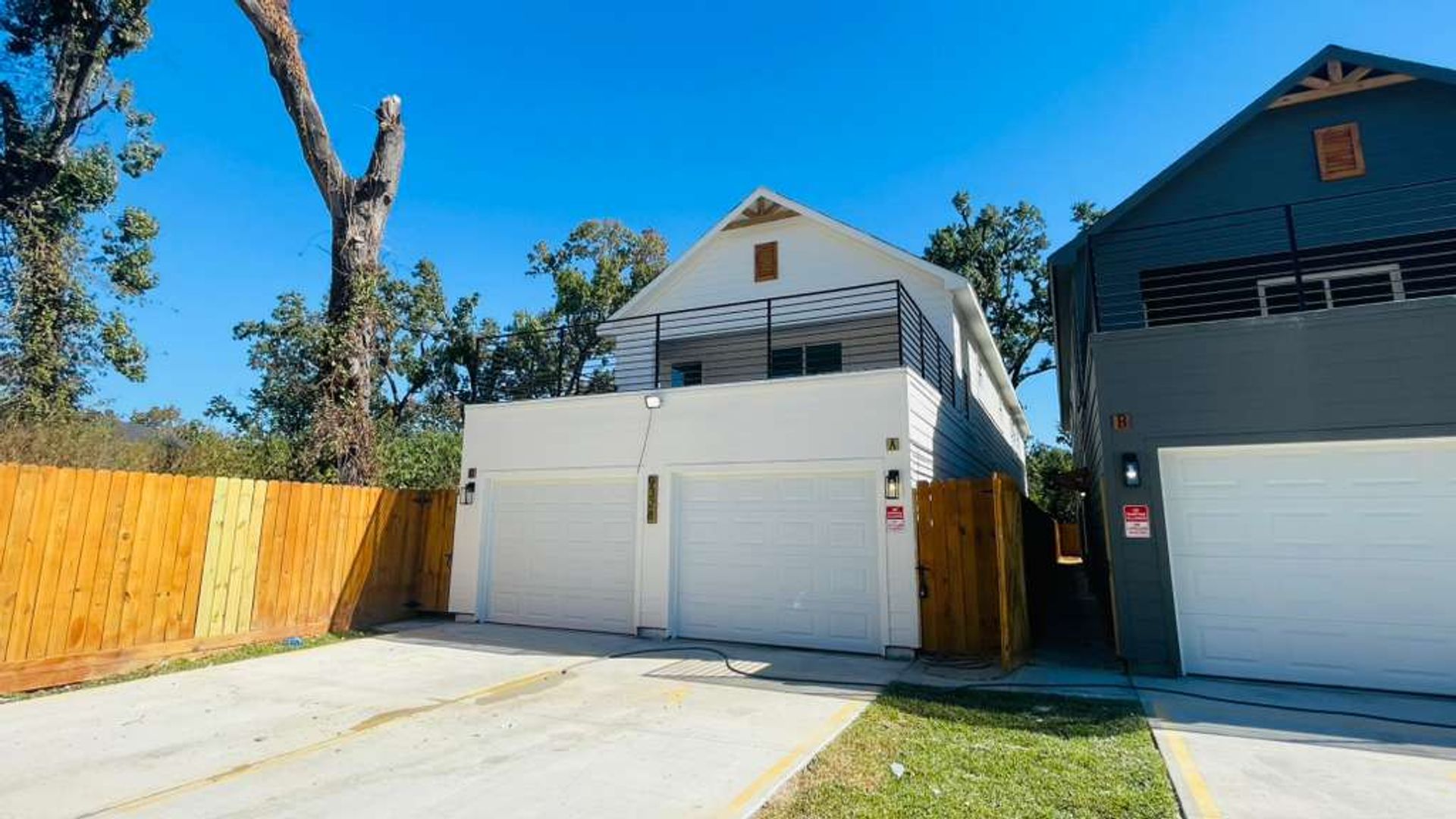 Houston House: 9328 Firnat St. Unit B