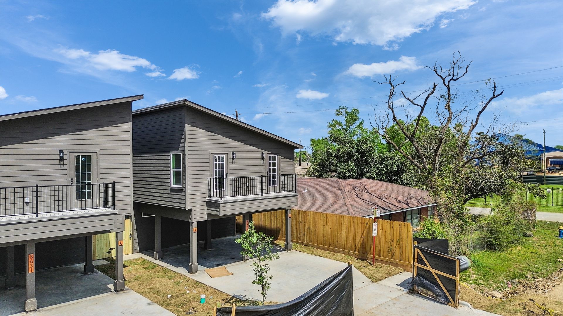 Houston House: 8625 Homewood Ln, Unit B