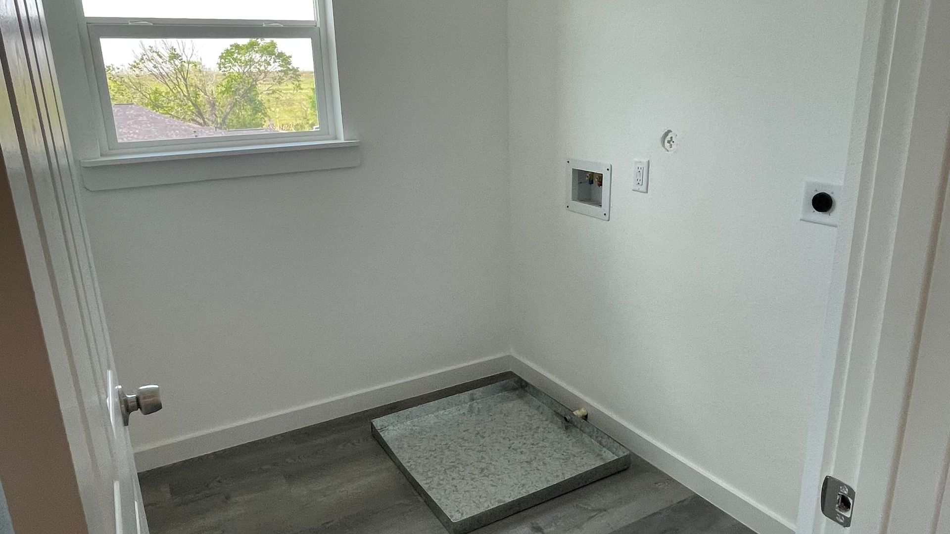 Houston House: 9746 Garcroft St. Unit B