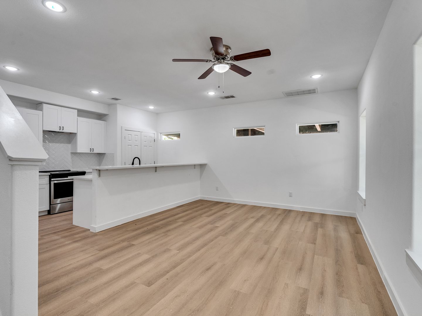 Houston House: 8627 Homewood Ln, Unit A