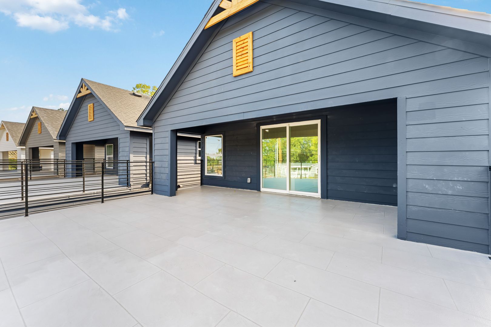 Houston House: 9316 Sundown St., Unit B