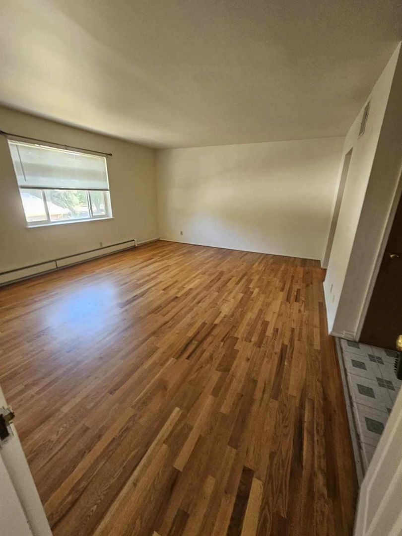 Casper Apartment: 1025 S. David Street
