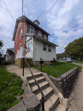 824 S Filmore St - Apt 1 – photo 1
