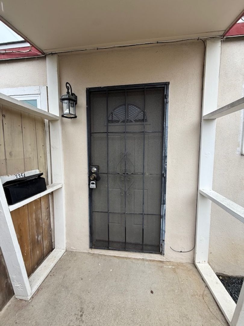 San Diego Apartment: 3354-56 Luna Avenue