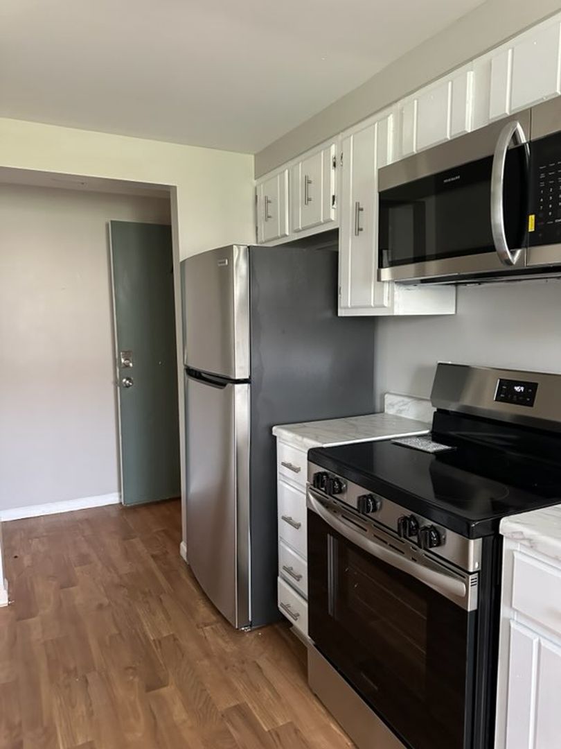 Lockport Apartment: 1 Tudor Lane