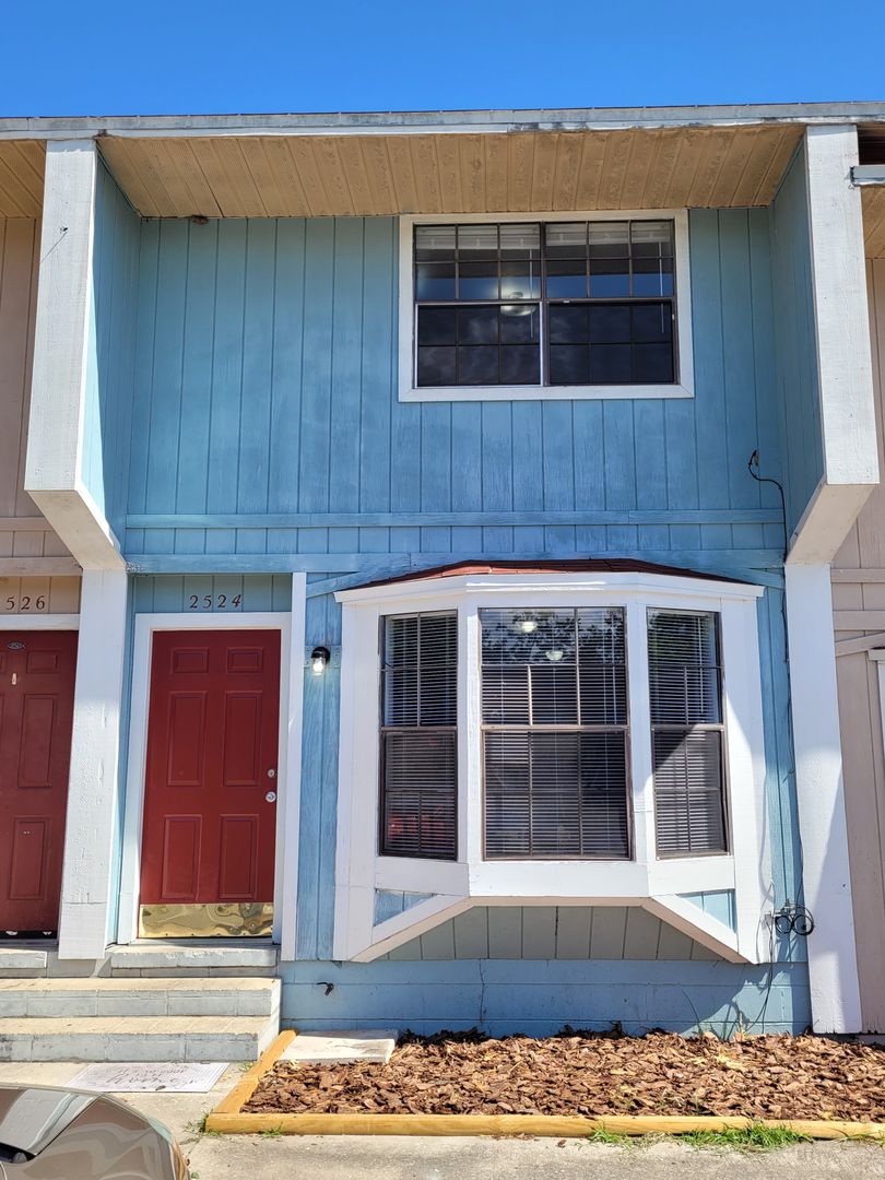 Gainesville Apartment: 2520 SW 31st Place