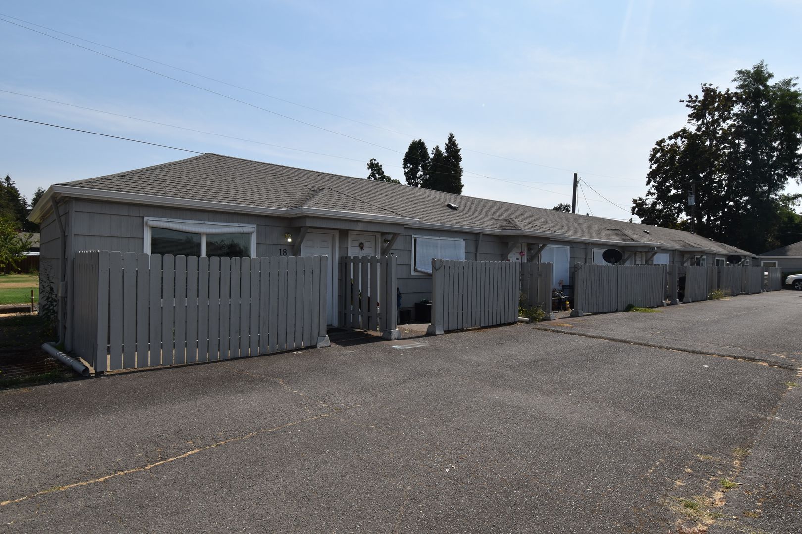 Stayton Apartment: 940 E. Jefferson