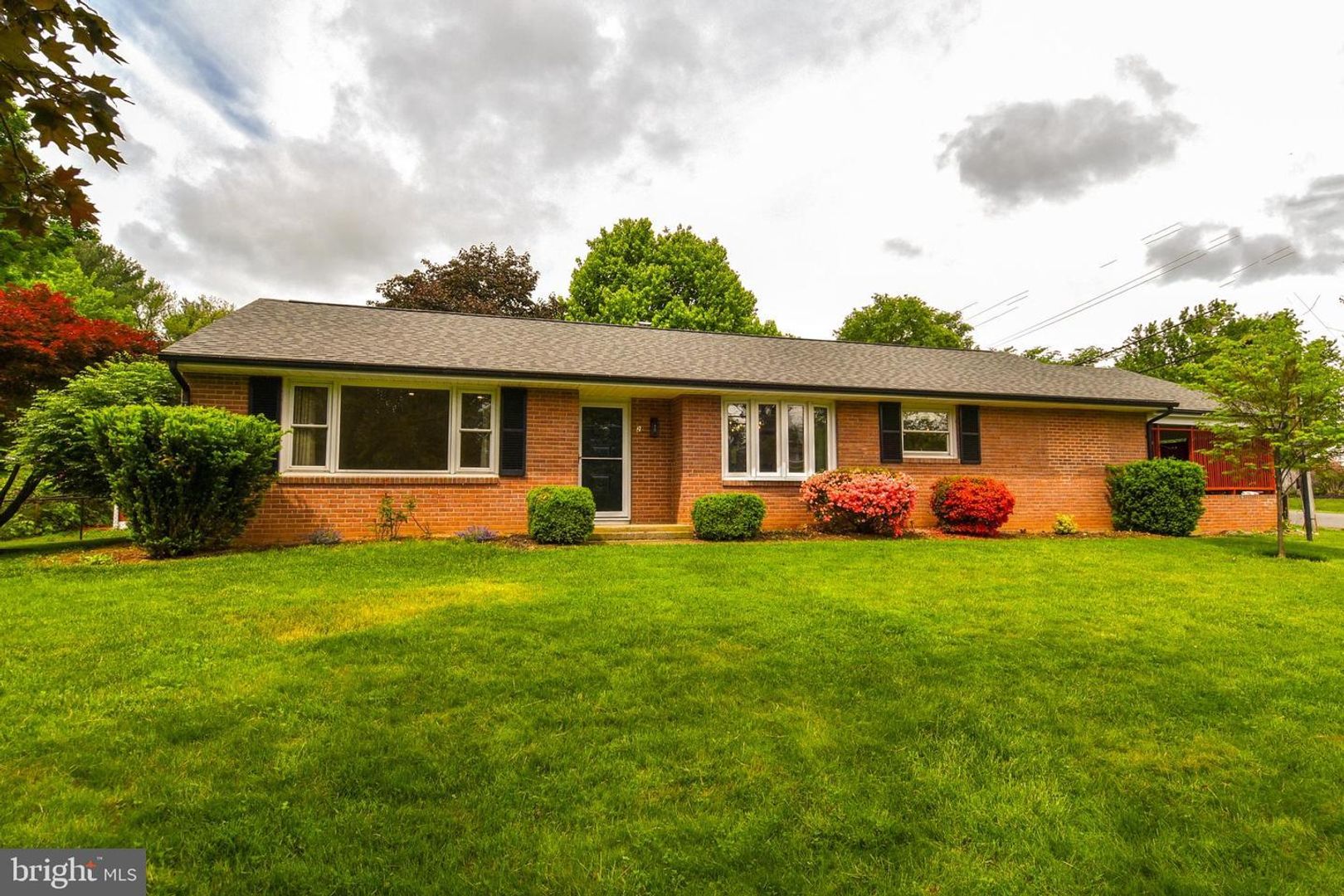 Round Hill House: 2 Cinnamon Fern Road