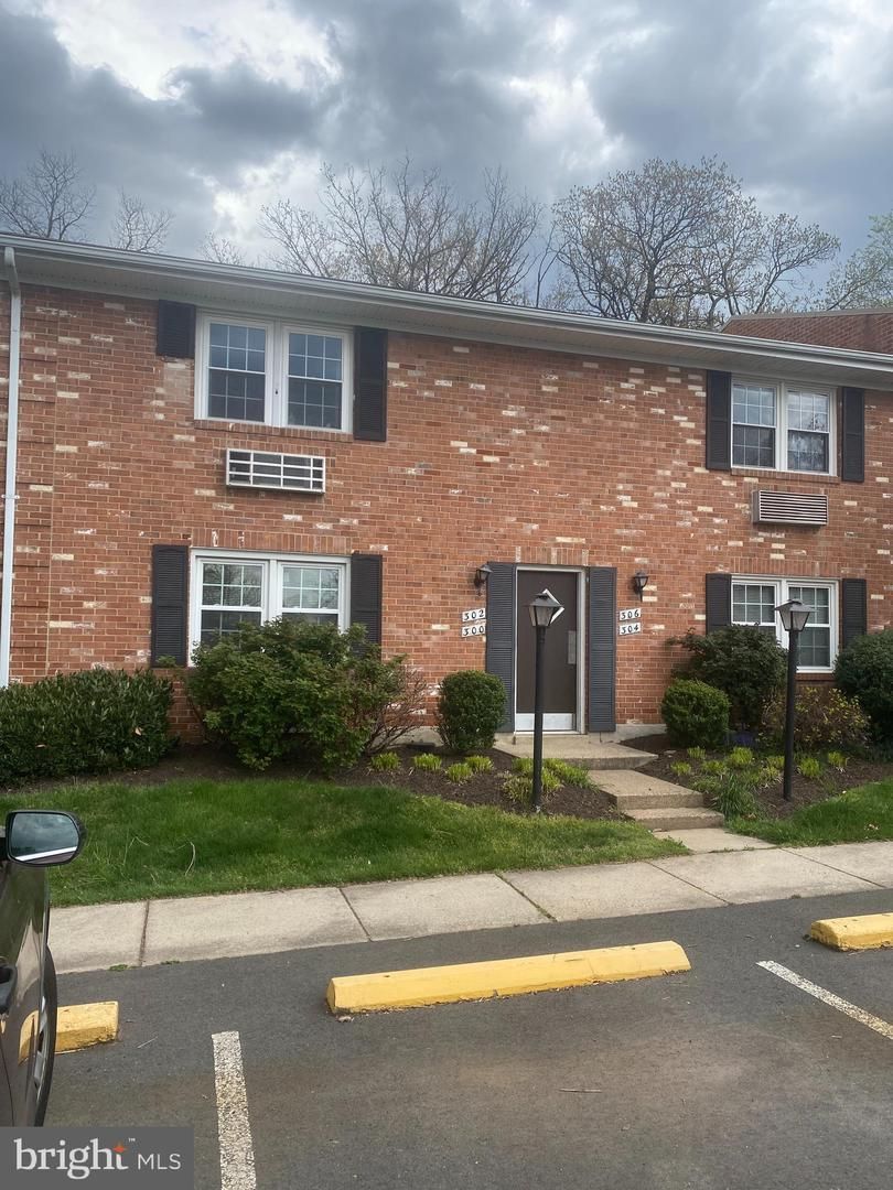 Sterling Condo: 300 E. Furman Drive