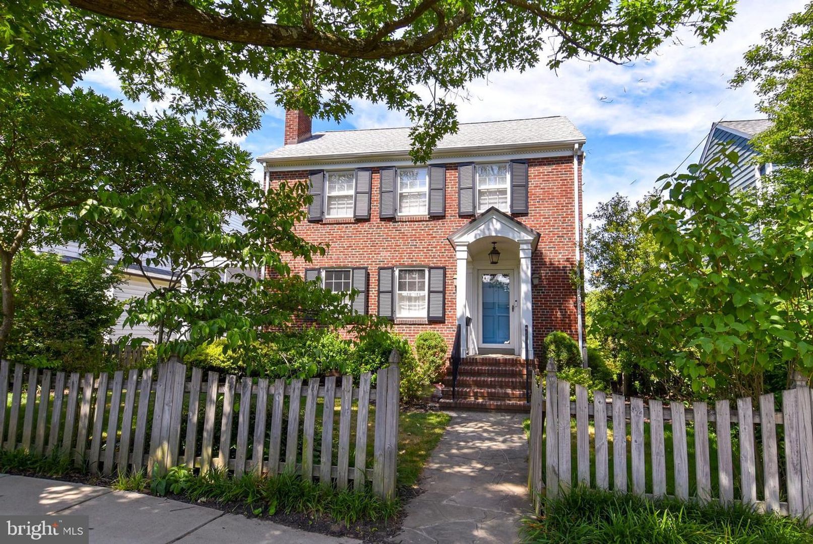 Alexandria House: 710 W View Terrace