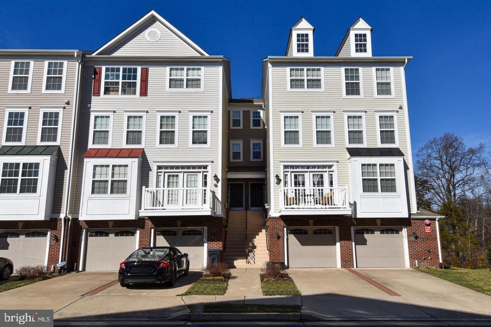 Sterling Townhome: 45740 Winding Branch Terrace