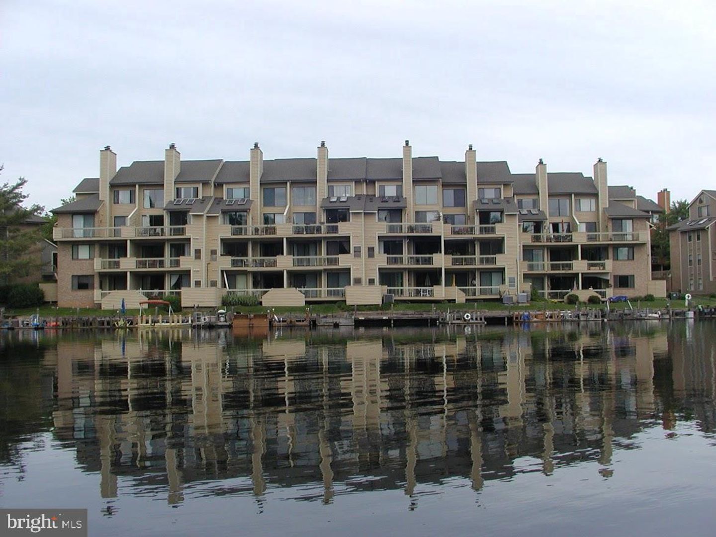 Reston Condo: 11242 Harbor Court, Unit 1242