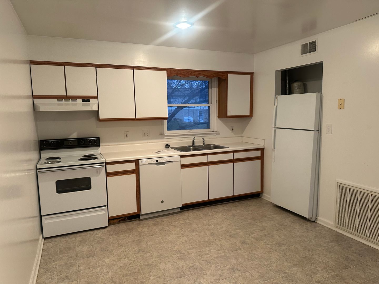 Stephens City Apartment: 5281 Berkshire Court