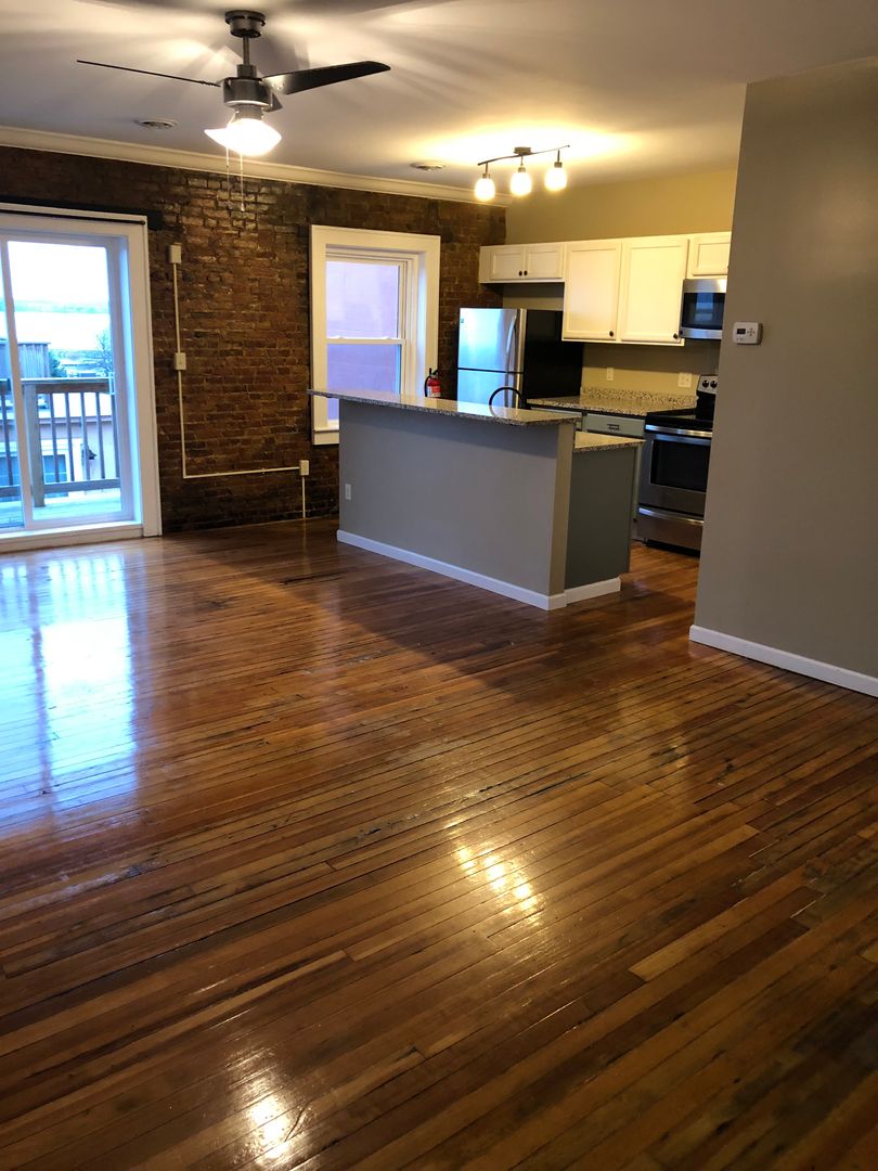 Geneva Apartment: 519 Exchange Street