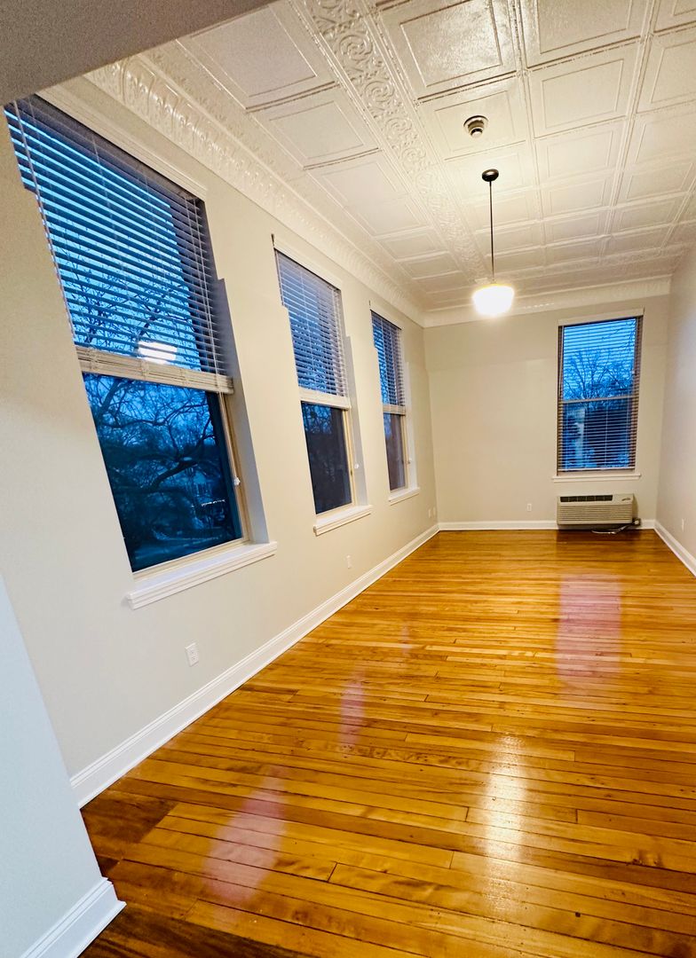 Geneva Apartment: 39 Cortland Street