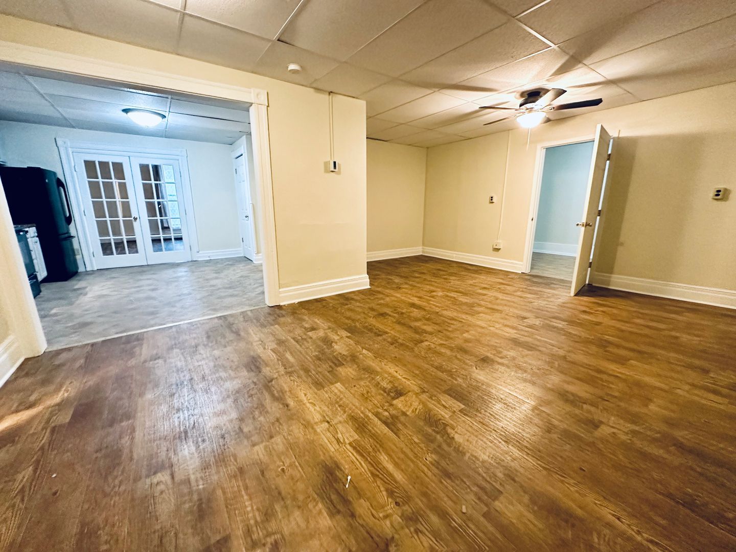 Geneva Apartment: Fairfax Building