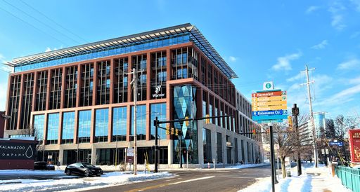 180 E. Water Street 2 Bedroom – photo 1