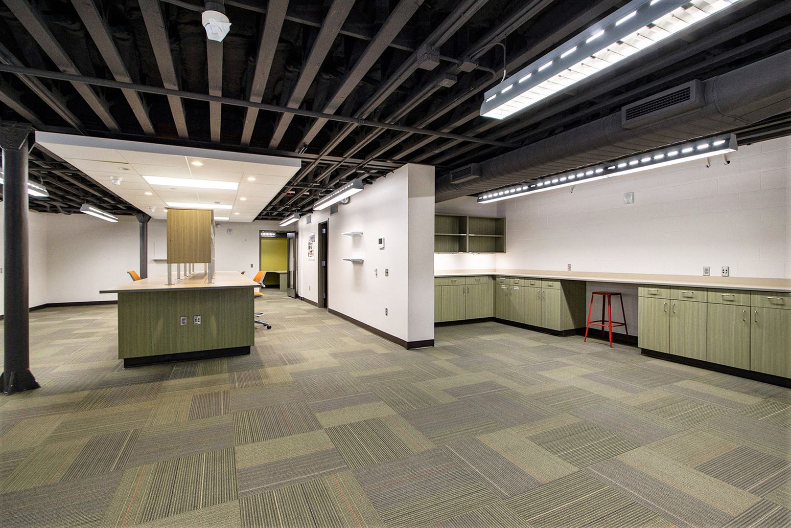 154 S. Kalamazoo Mall, Kalamazoo, MI 49007