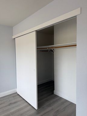 Spacious 2 Bedroom Townhome in the Gated Communiity – photo 1