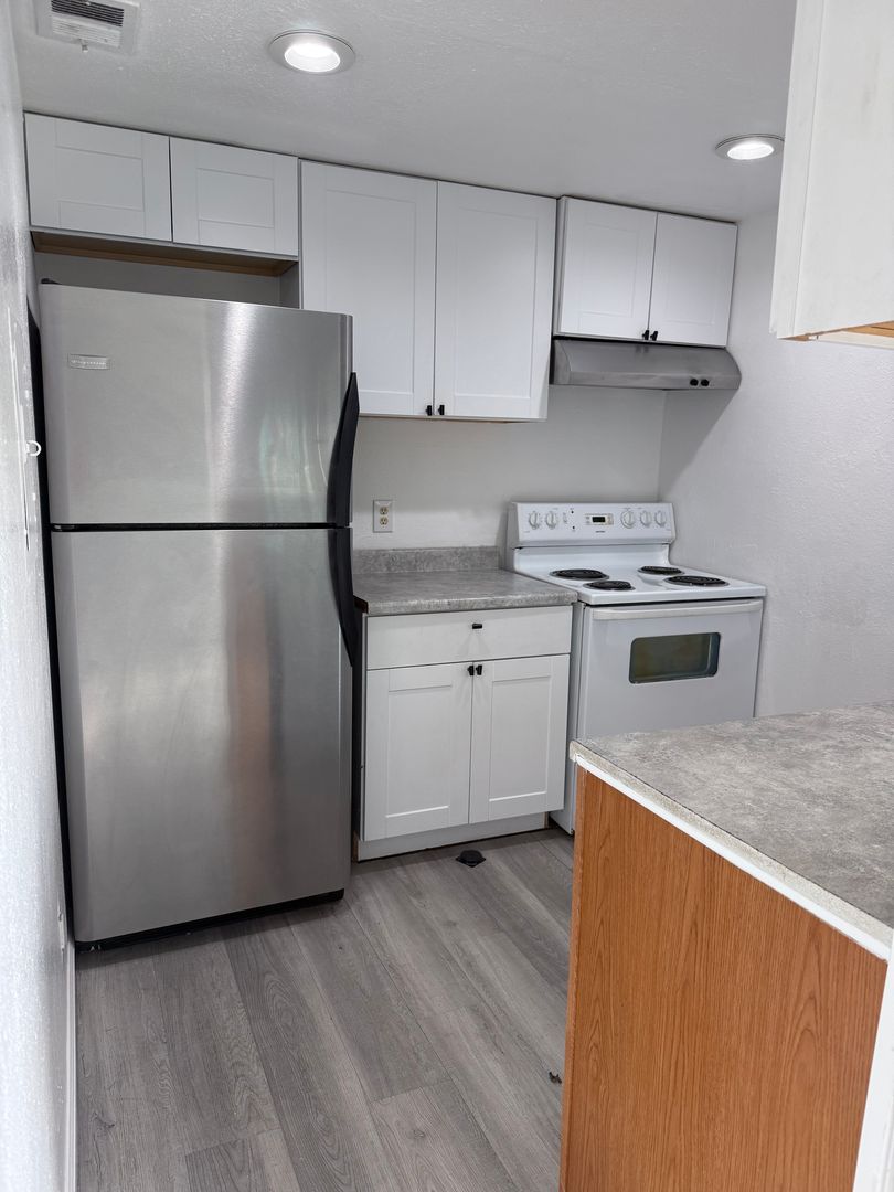 Rancho Cordova Apartment: 2731 – 2751 Don Juan Dr