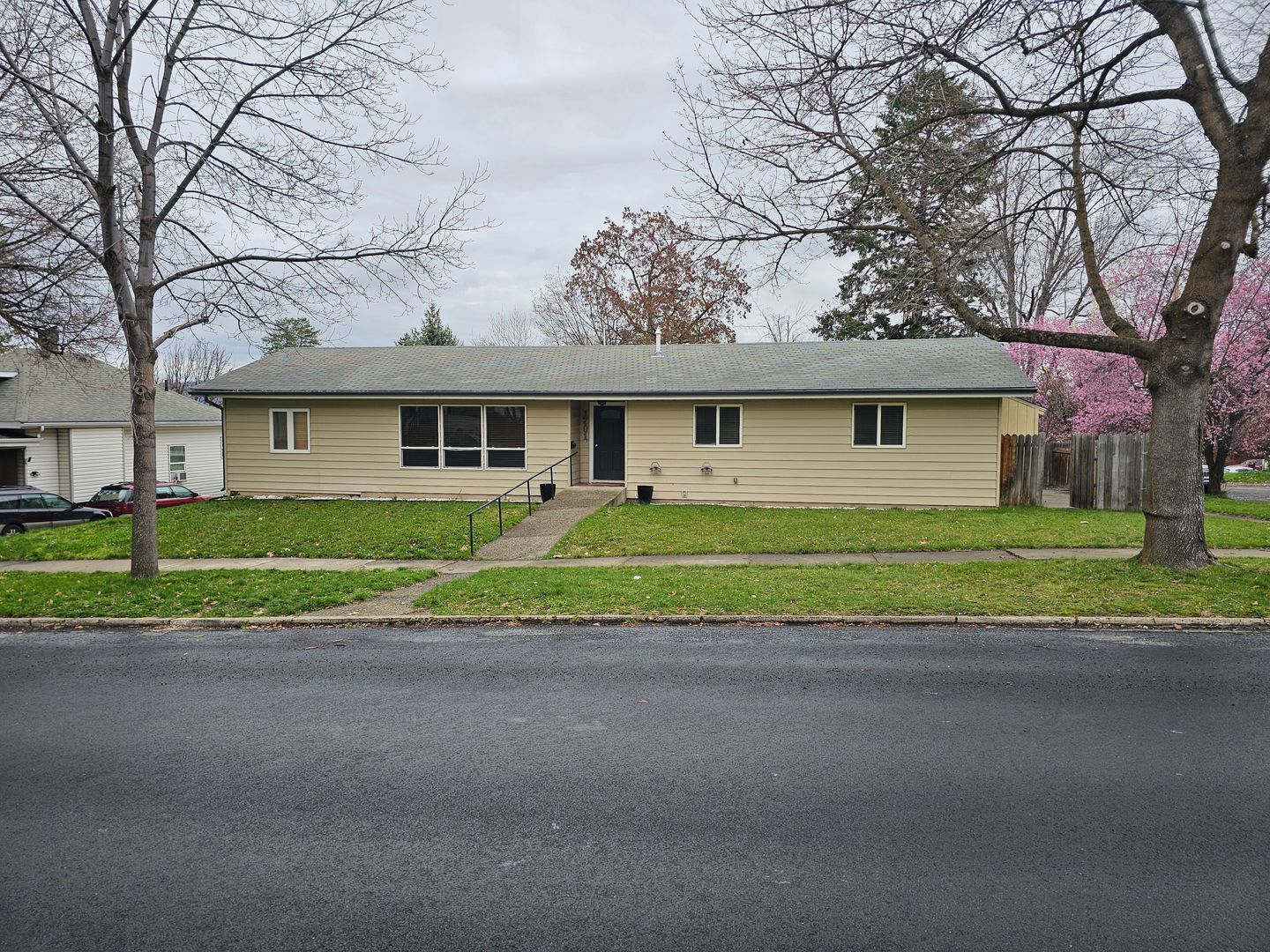 La Grande House: 1701 Walnut Street