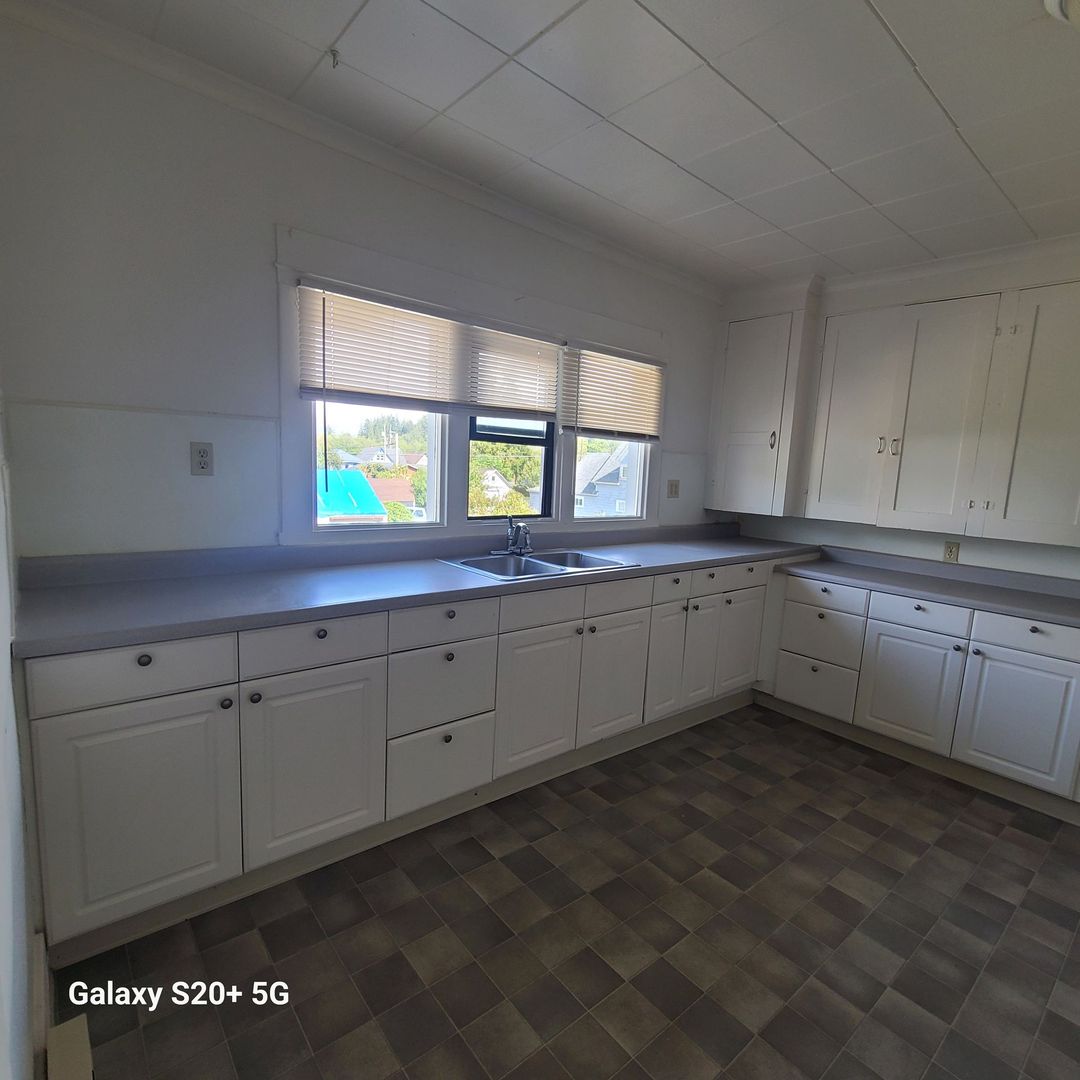 Hoquiam Apartment: 626 Monroe