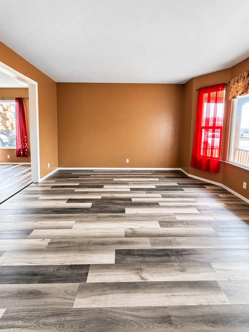 Hoquiam Apartment: 829 Emerson Ave