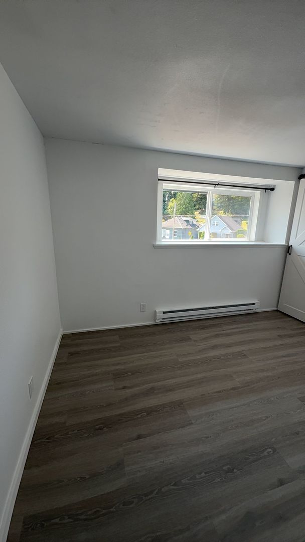 Aberdeen Apartment: 600 N. "B" Street