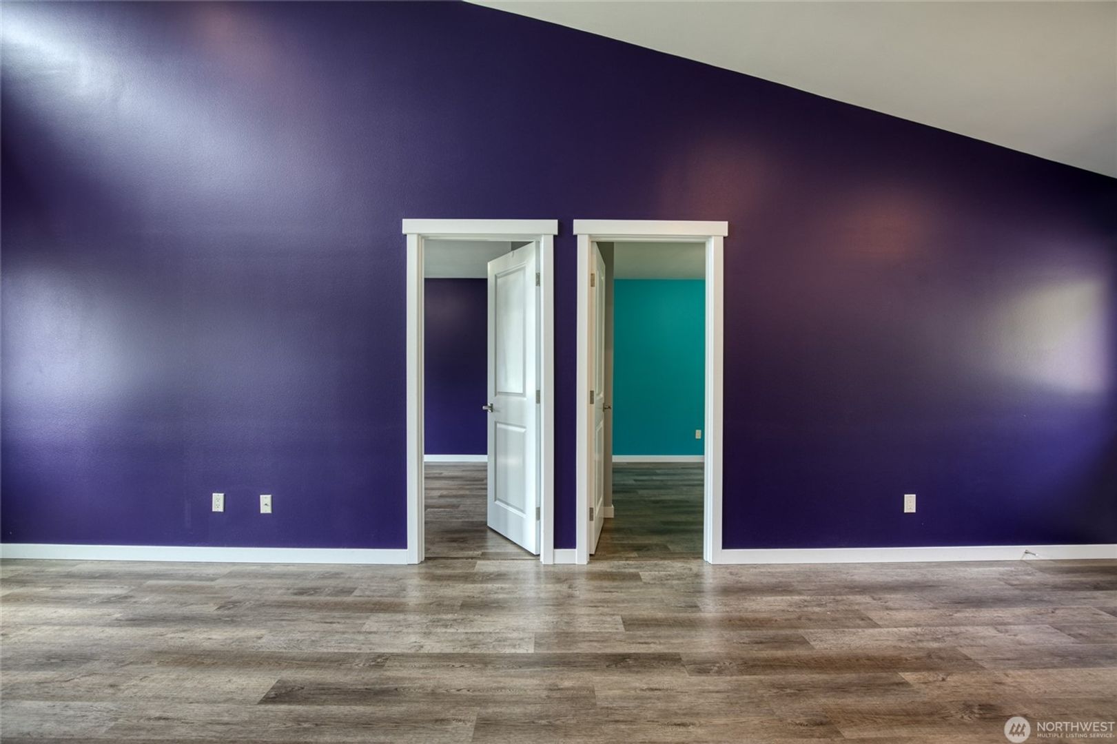 Ocean Shores House: 172 N Narwhal Loop NW