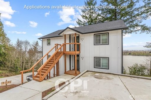 572 Columbia St. #C - Cathlamet, WA