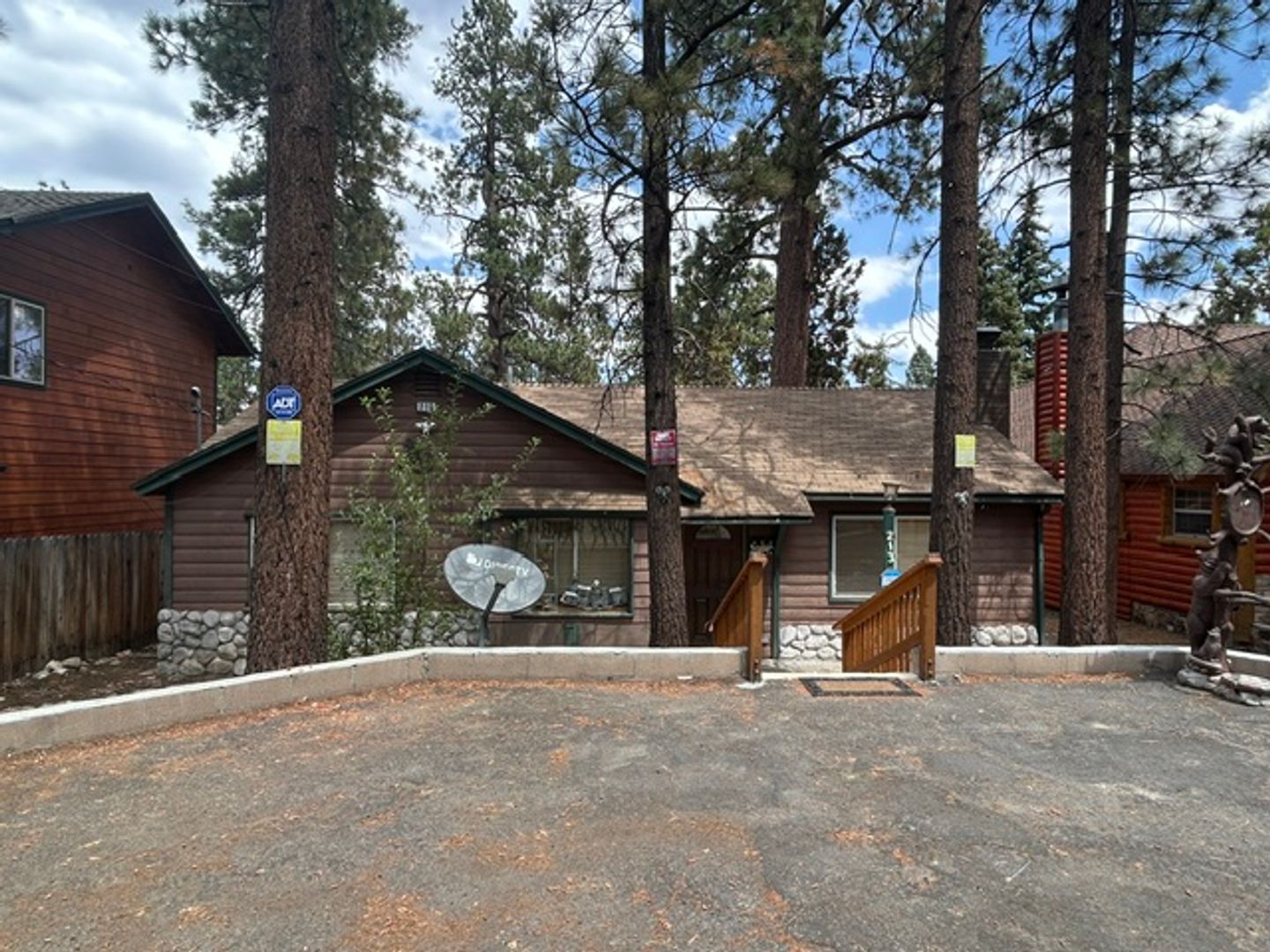 Big Bear City House: 213 E. Aeroplane