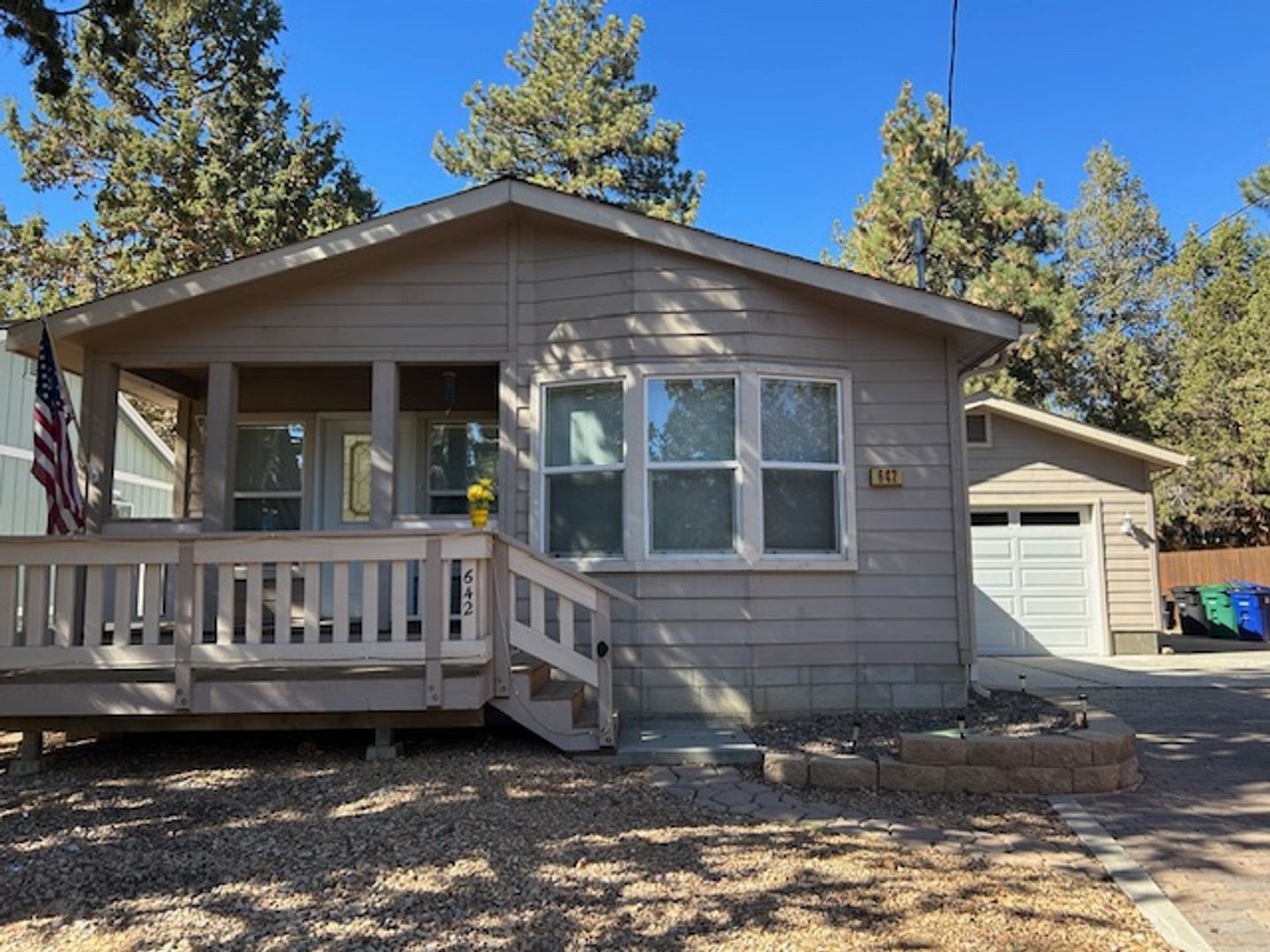 Sugarloaf Apartment: 642 Imperial Ave