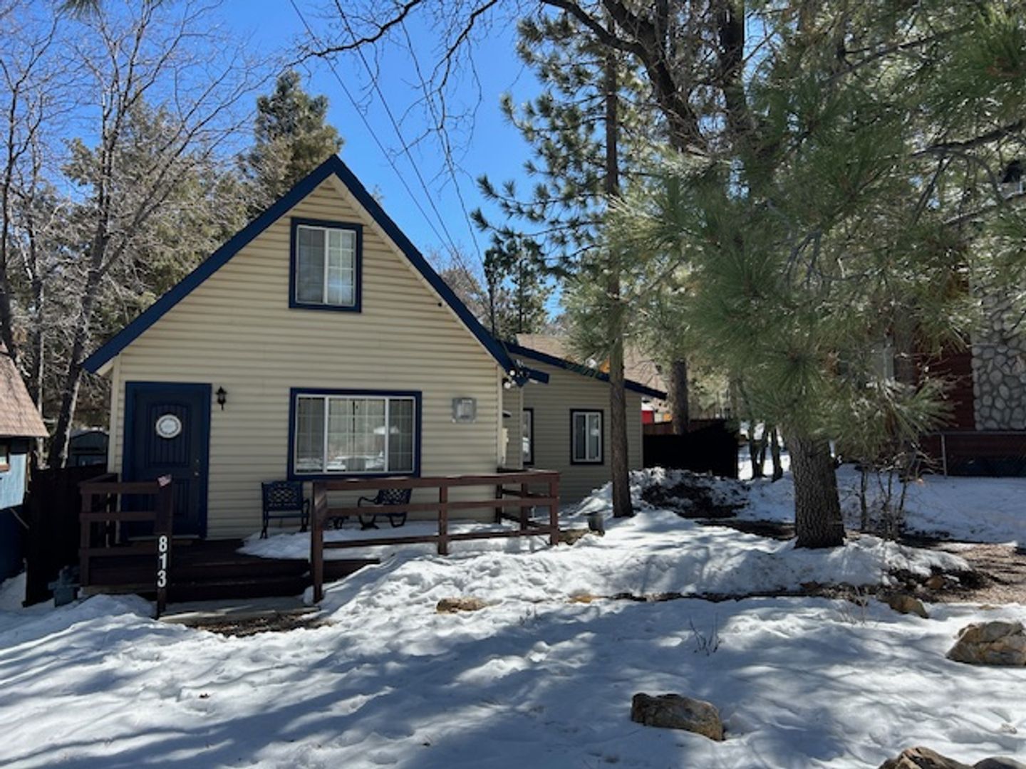 Sugarloaf House: 813 Riverside Ave