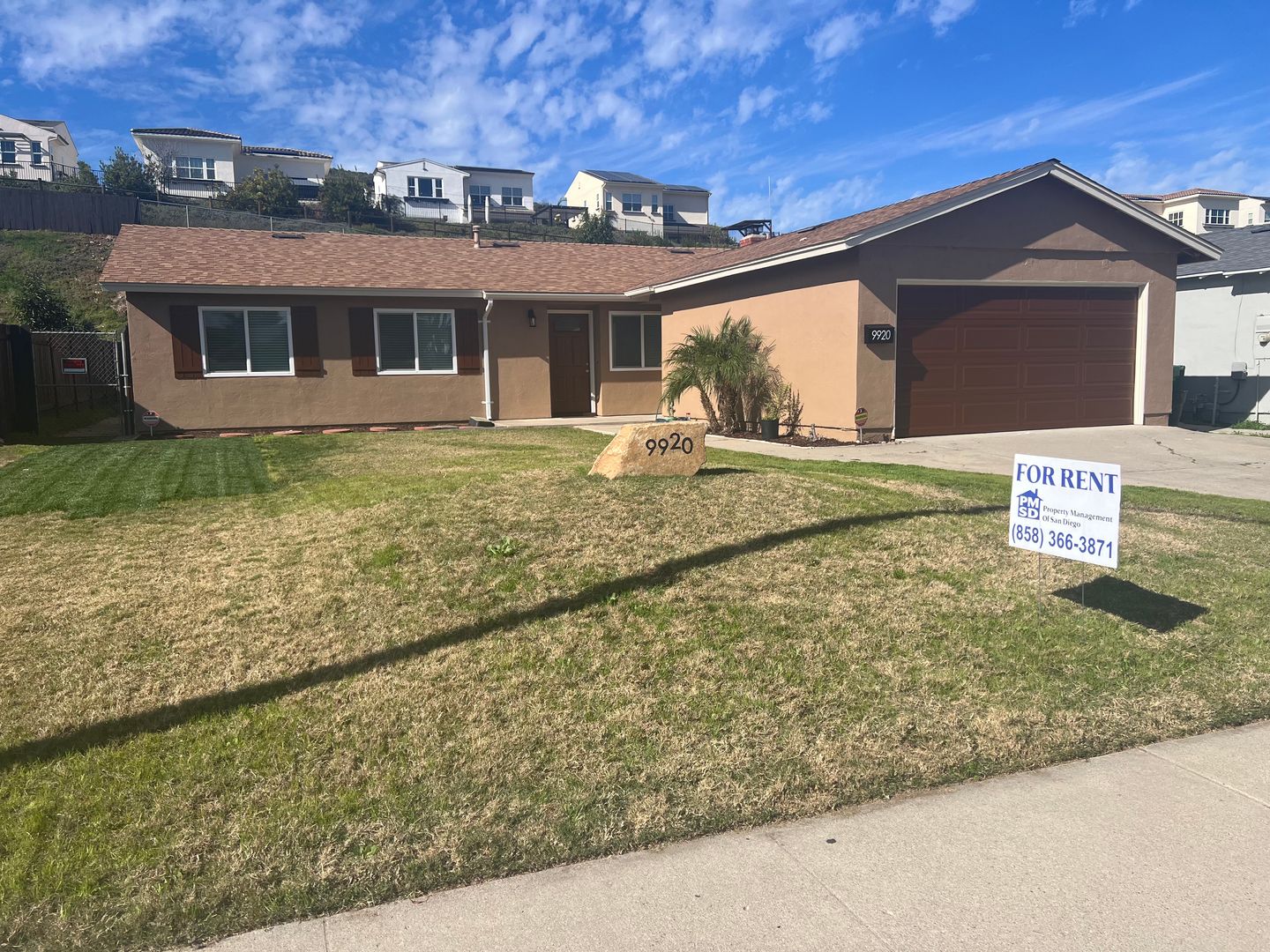 Santee House: 9920 Medina Dr