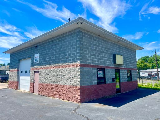 Office/warehouse space available in Middletown – photo 1
