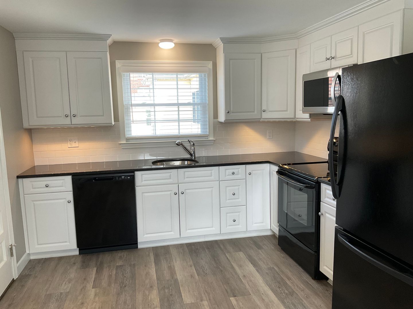 Middletown Apartment: 61 South Main Street