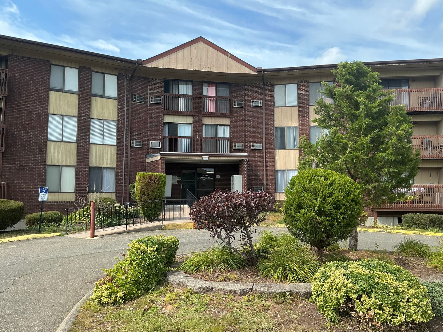 Cromwell Condo: 2315 Cromwell Hills Drive