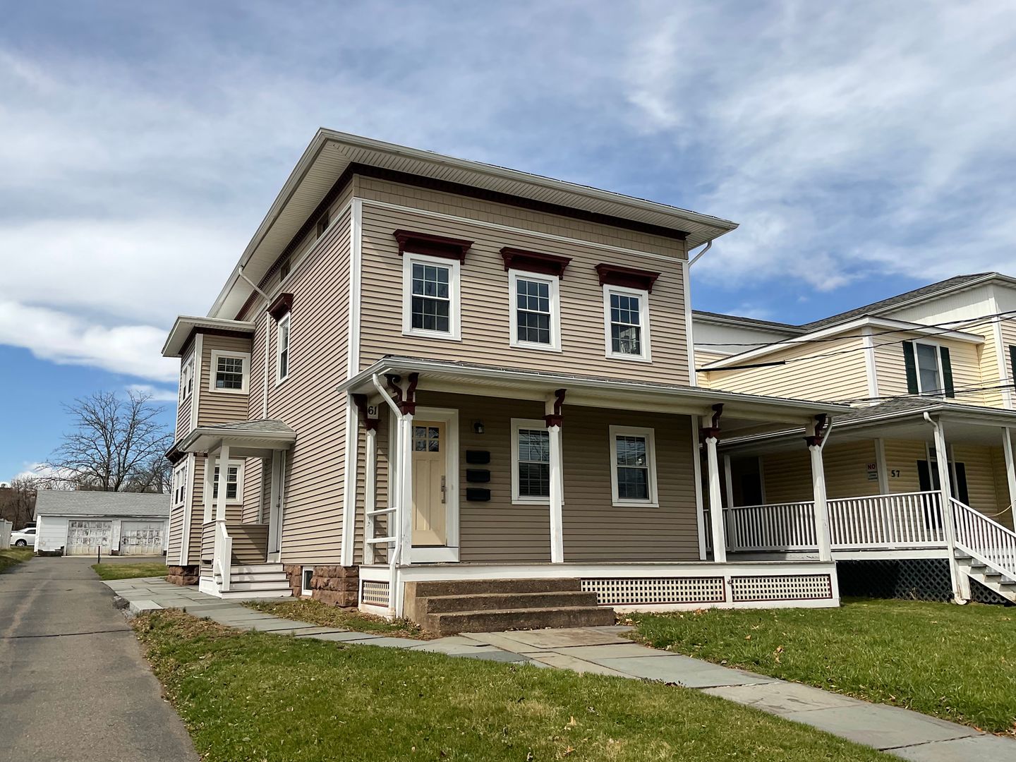 Middletown Apartment: 61 South Main Street