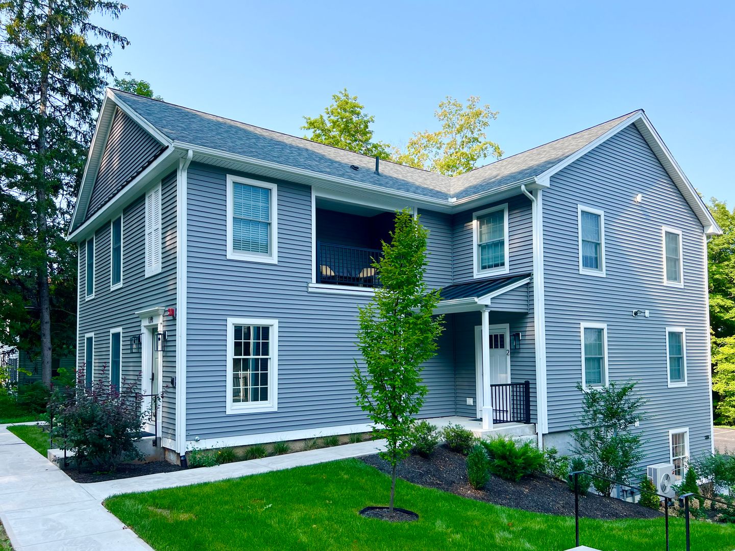 Middletown Apartment: 179 Butternut Street