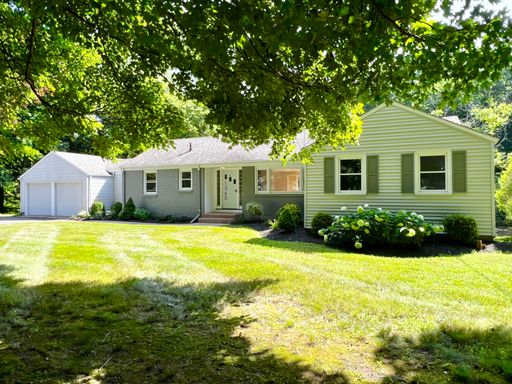 Main Street, Glastonbury single family home