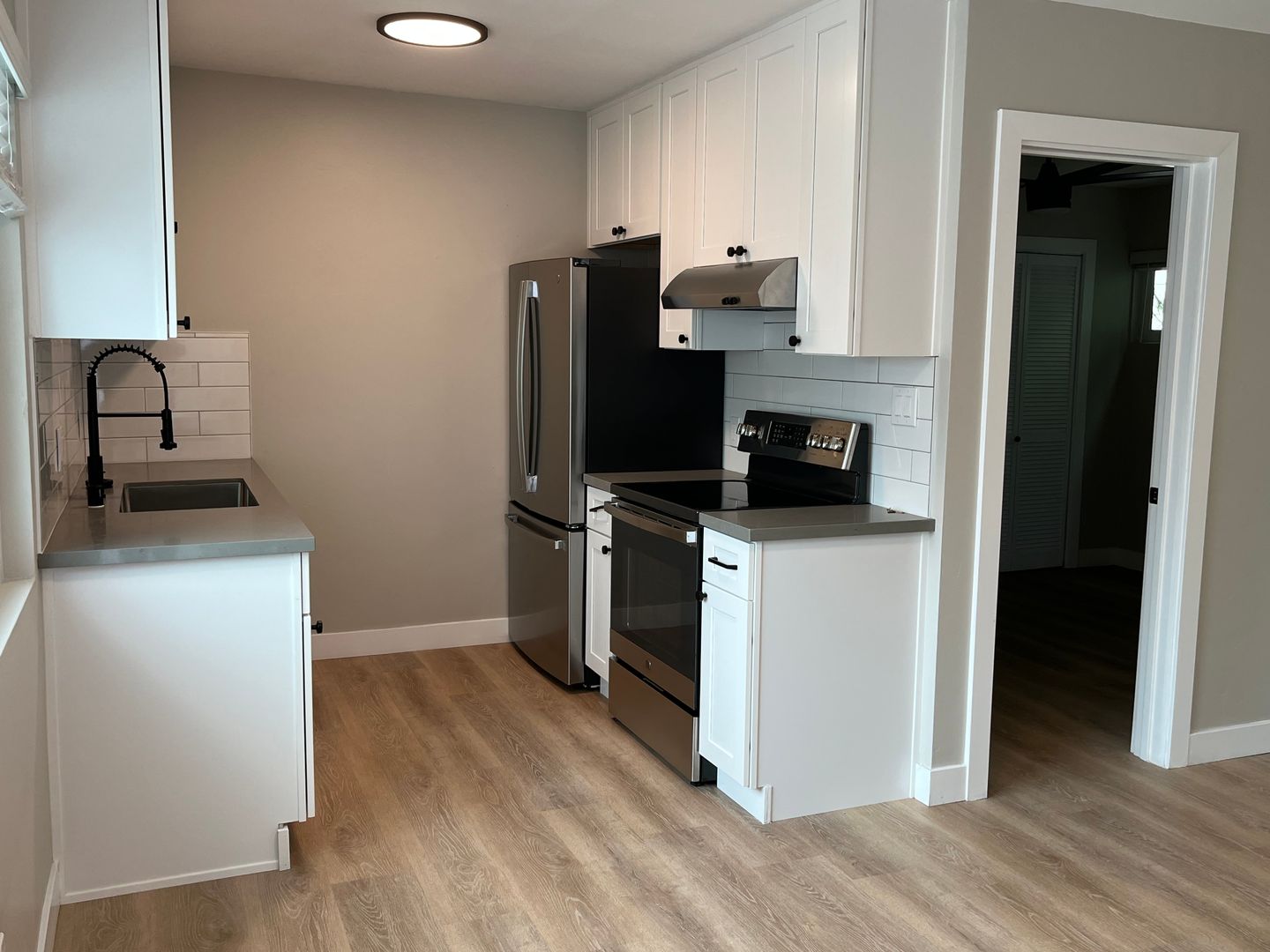 San Diego Apartment: 4328 Fanuel Street