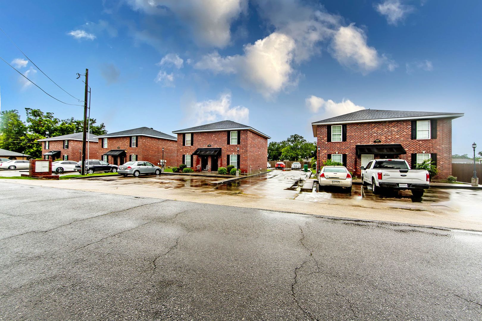 Thibodaux Apartment: 2314-2316 St Bernard St