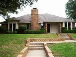 Duncanville House: 407 Hillcroft Cir