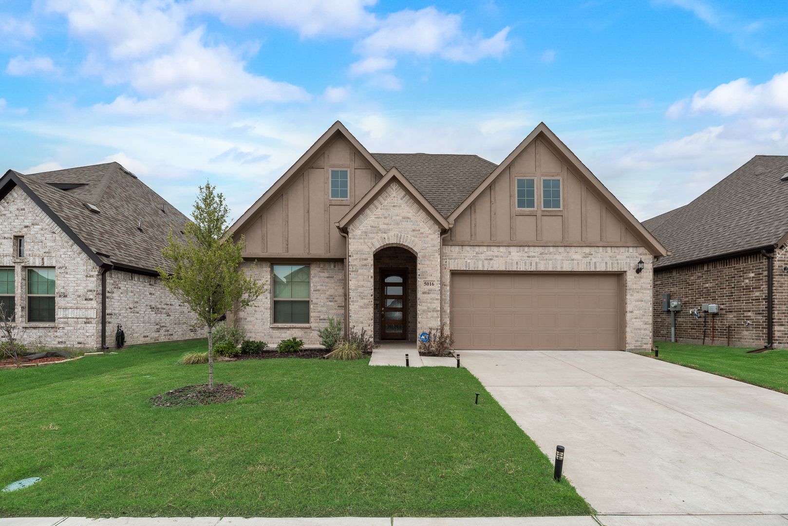 Royse City House: 5016 De Berry Lane